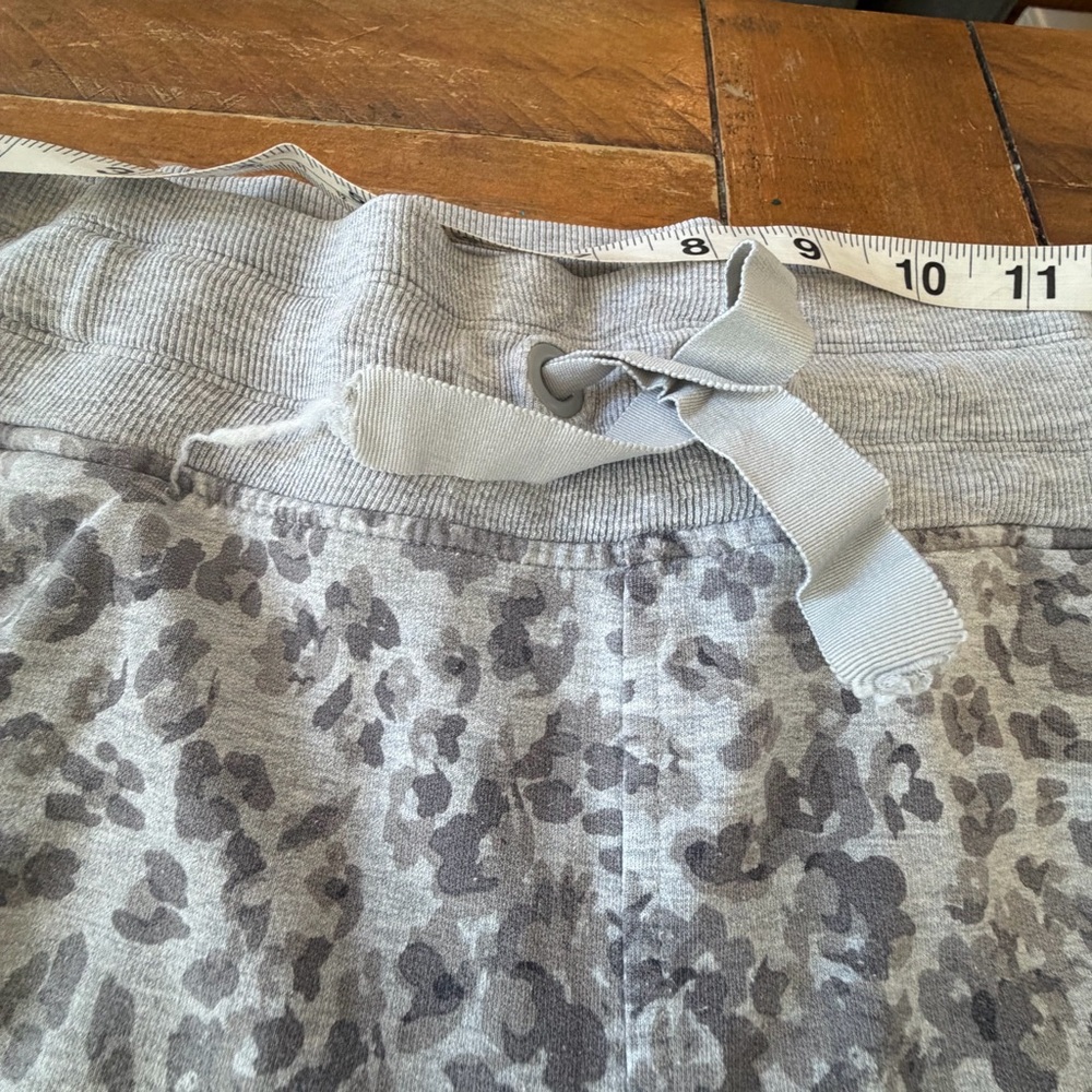 Athleta Light Gray Leopard Print Joggers - Picture 5 of 9